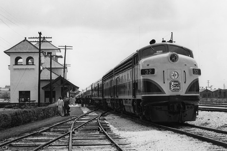 KCS EMD F7A 32 at Port Arthur, Texas Station